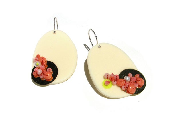 melinda young - peached and cream confetti earrings