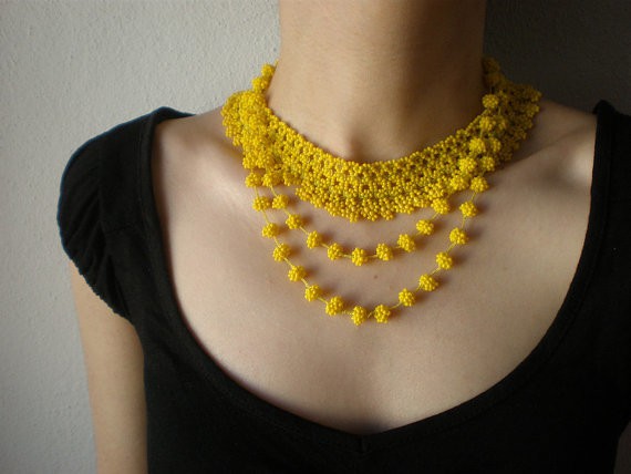 irregular expressions - grace - lemon yellow beaded necklace