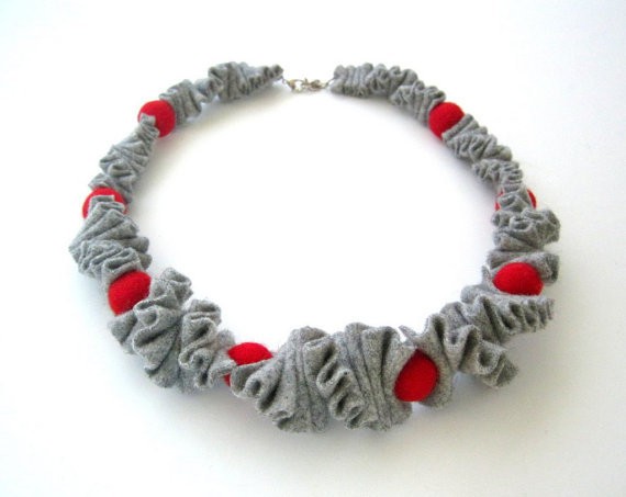 frank ideas - red and grey felt necklace
